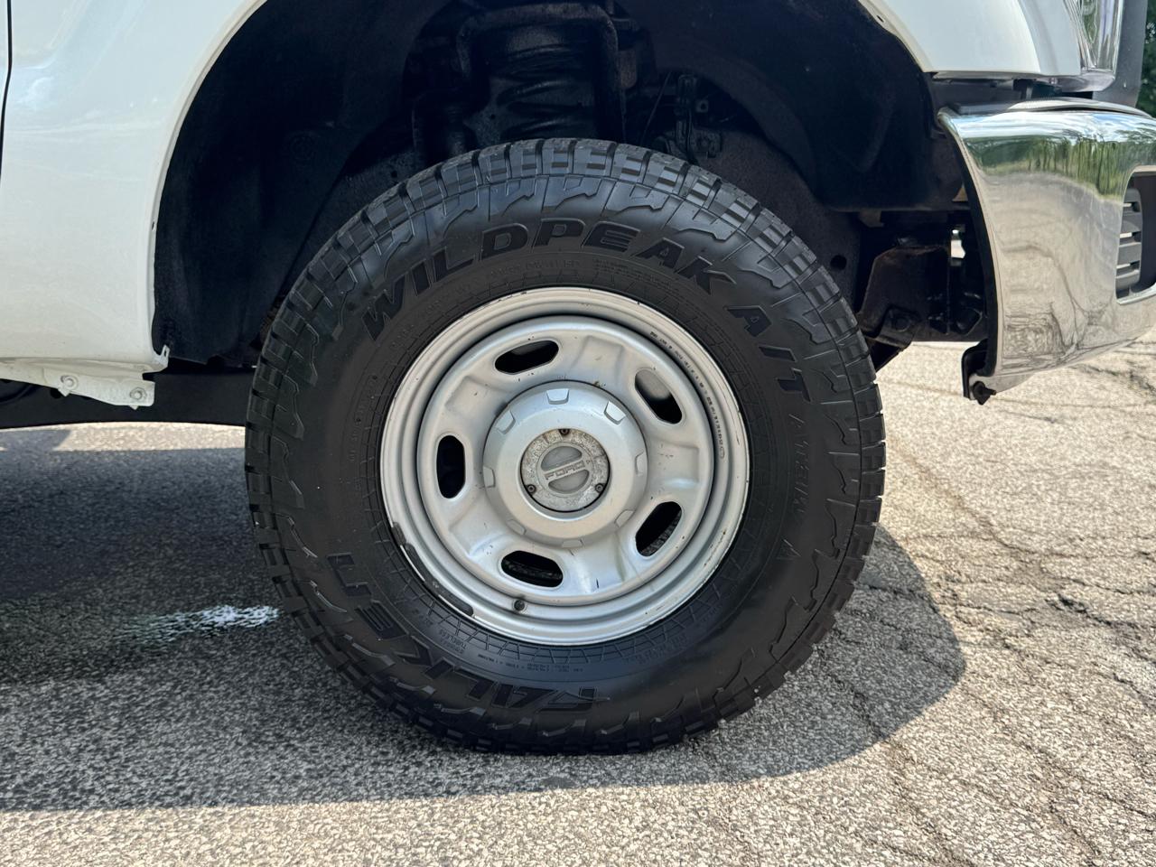 Ford F-250 SD XL SuperCab Long Bed 4WD 2014