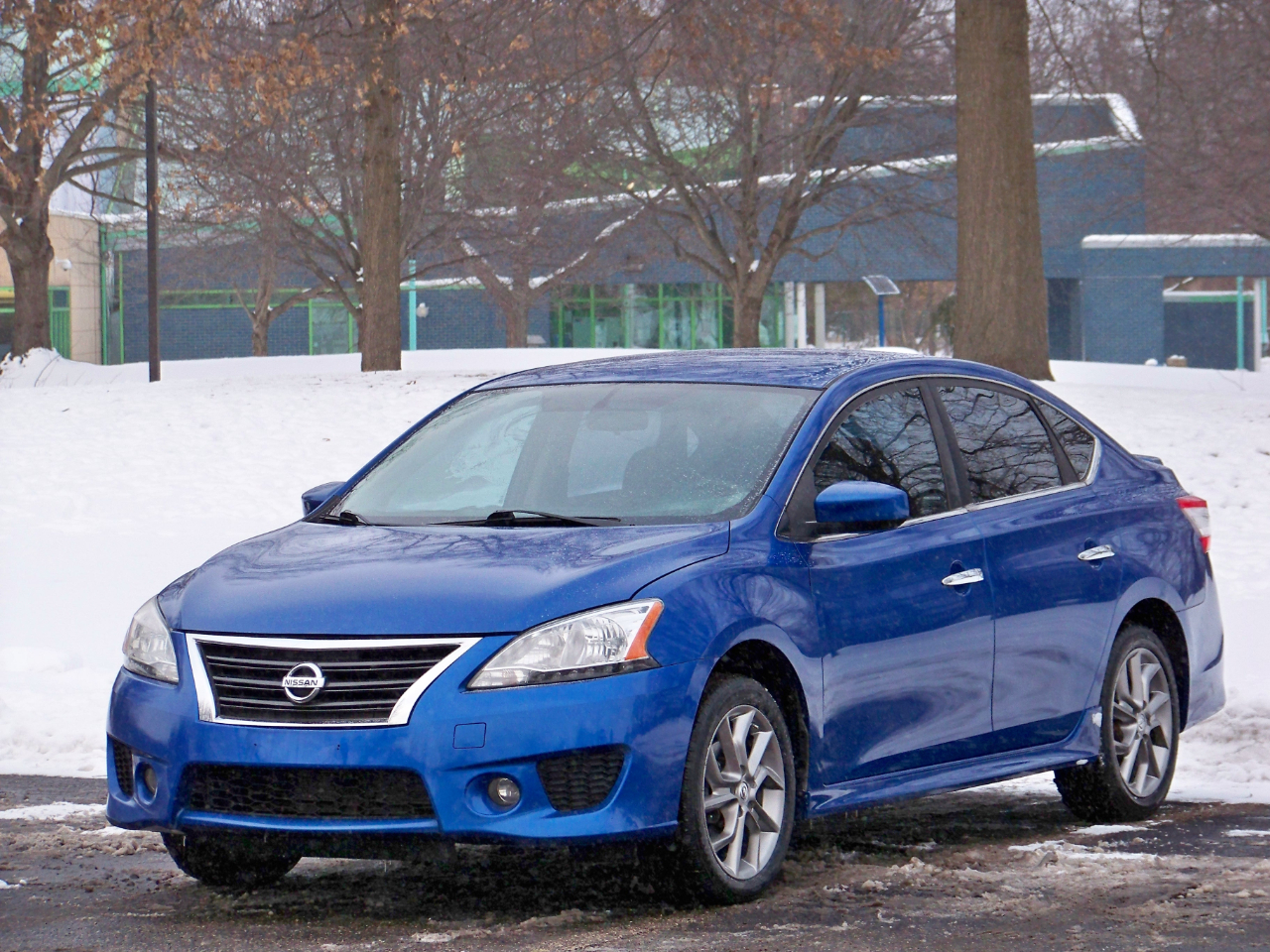 Nissan Sentra SR Sedan 2013