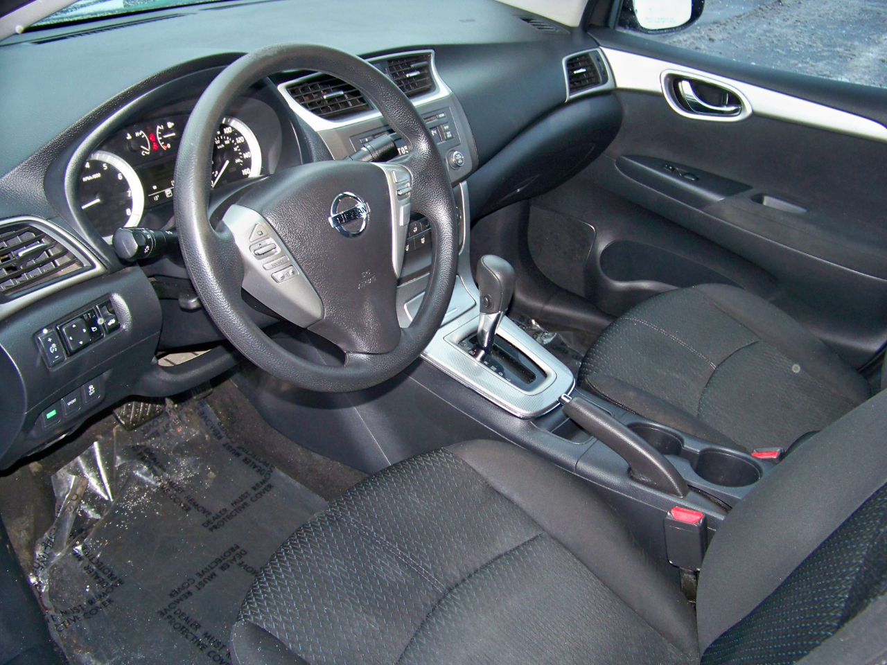 Nissan Sentra SR Sedan 2013