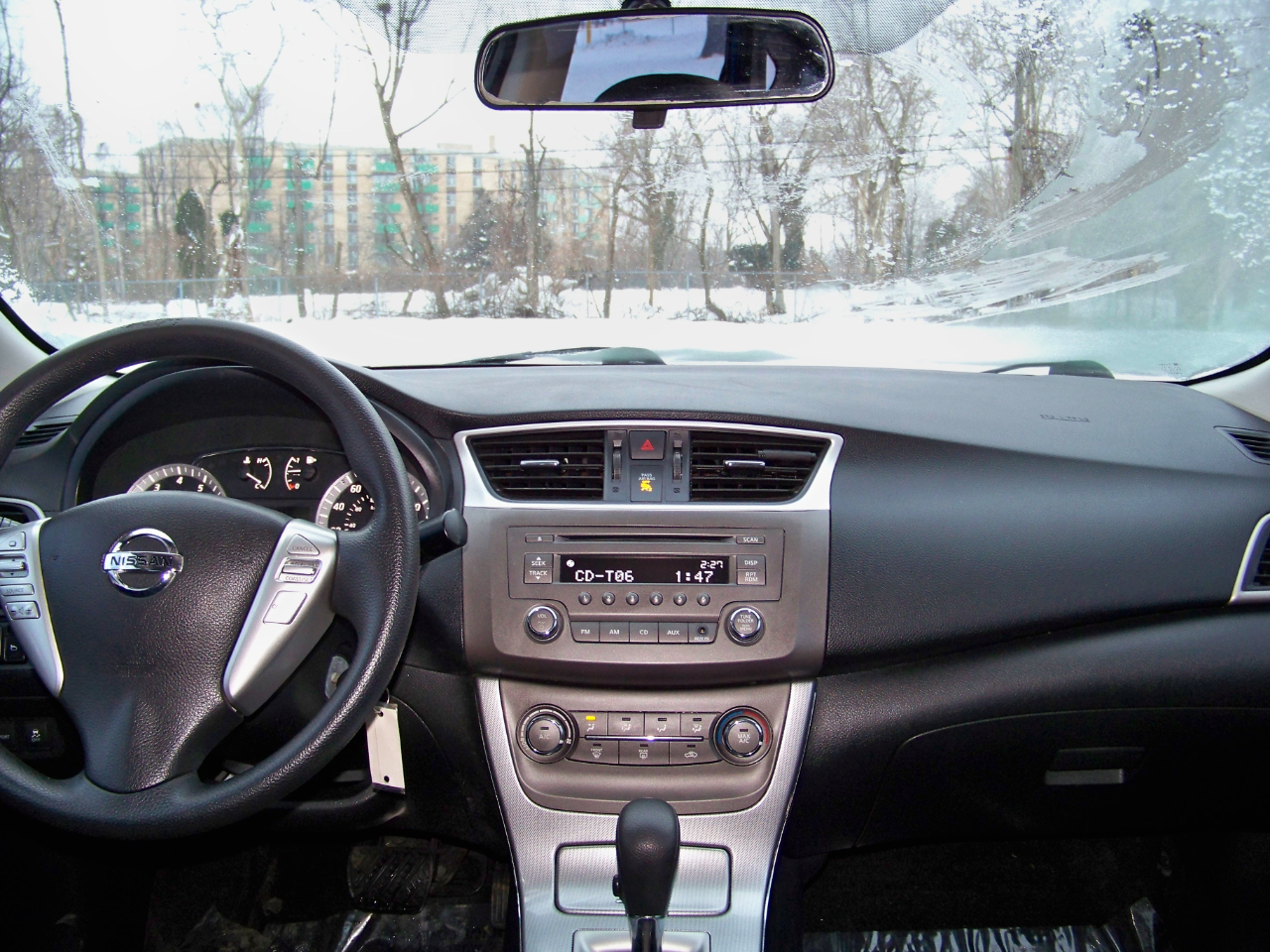 Nissan Sentra SR Sedan 2013