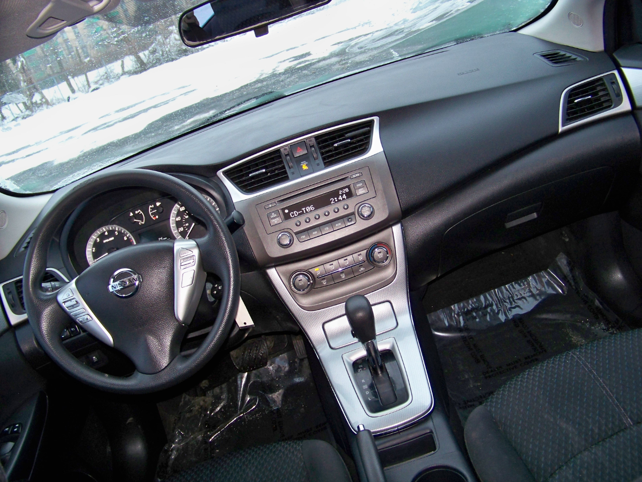 Nissan Sentra SR Sedan 2013