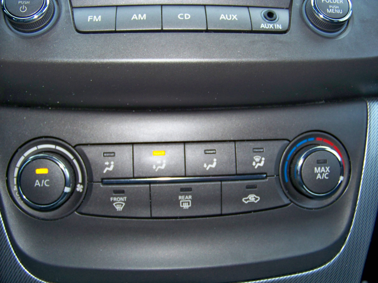 Nissan Sentra SR Sedan 2013