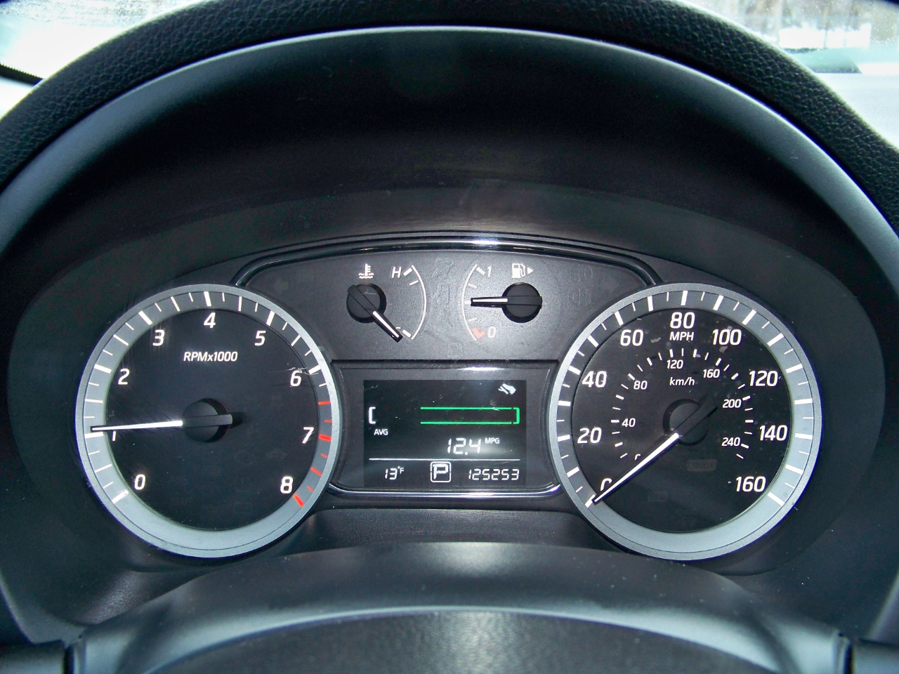 Nissan Sentra SR Sedan 2013