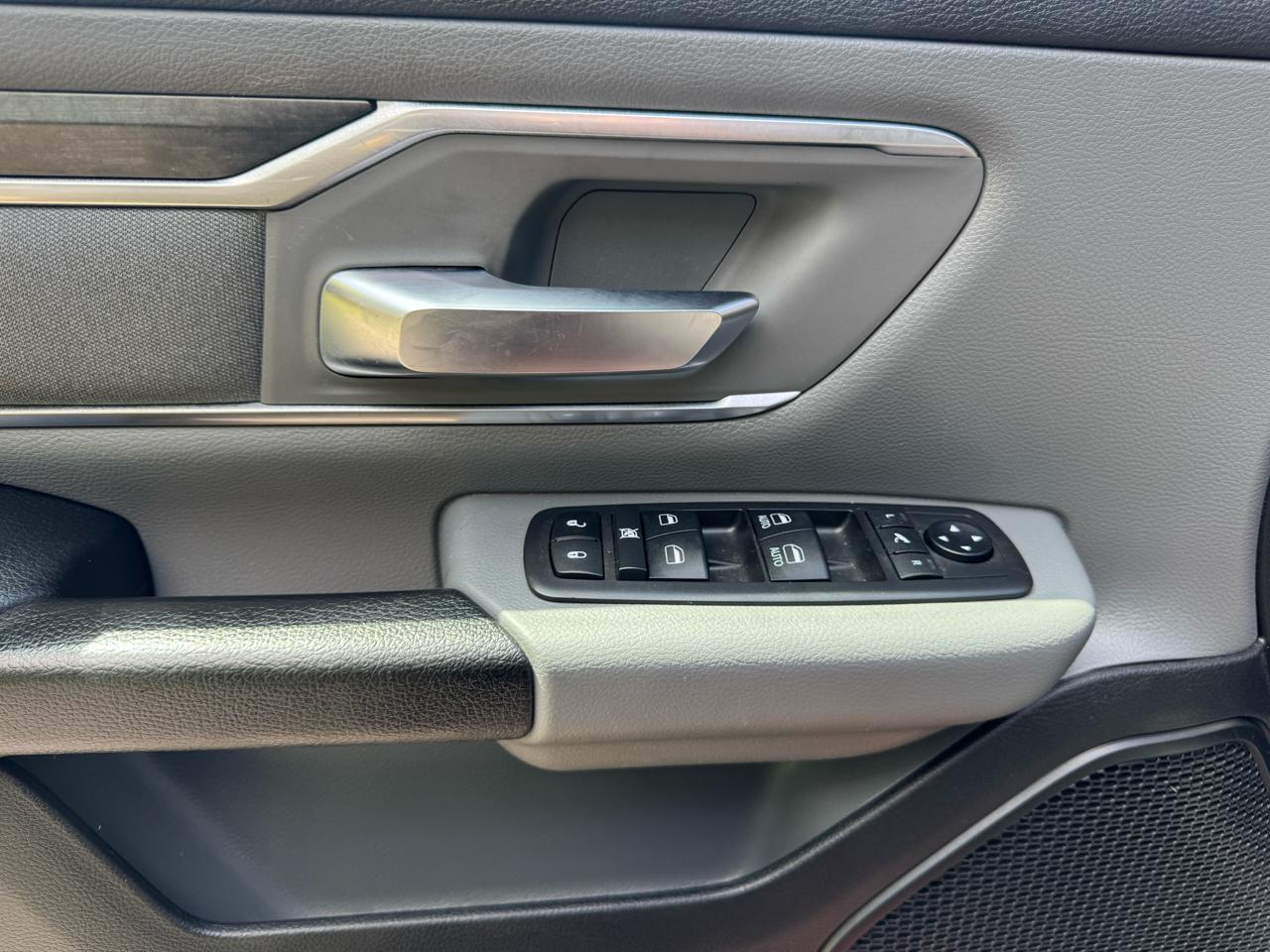 RAM 1500 Big Horn Crew Cab SWB 4WD 2019