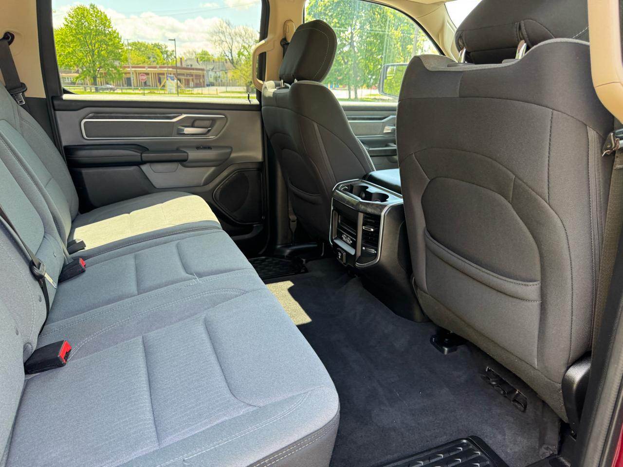 RAM 1500 Big Horn Crew Cab SWB 4WD 2019