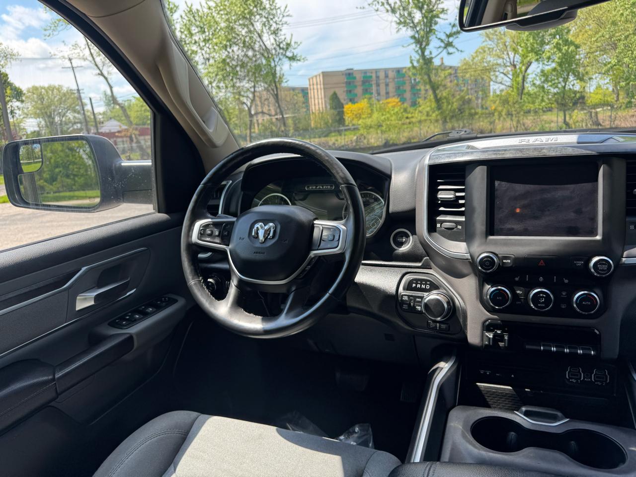 RAM 1500 Big Horn Crew Cab SWB 4WD 2019