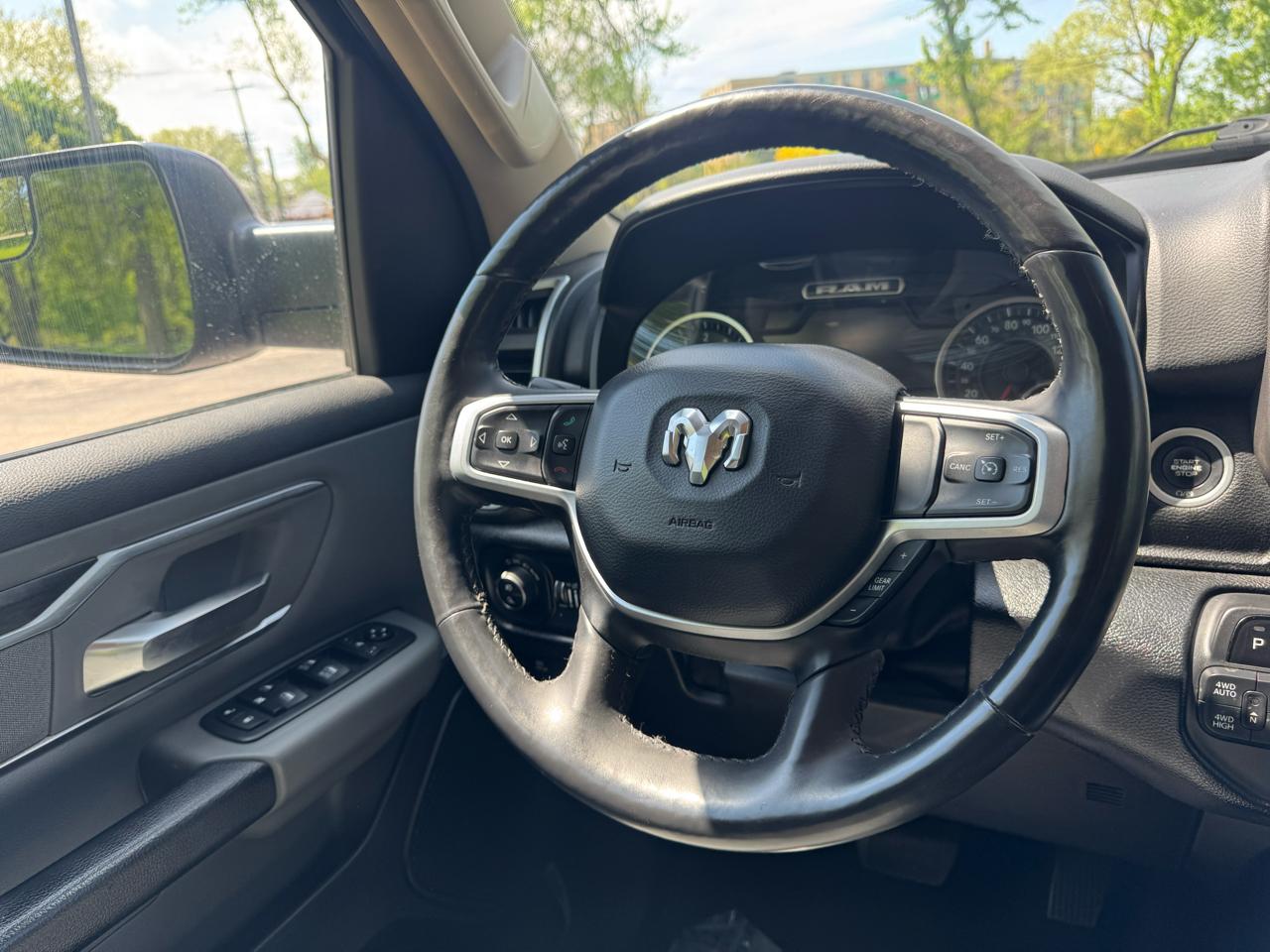 RAM 1500 Big Horn Crew Cab SWB 4WD 2019