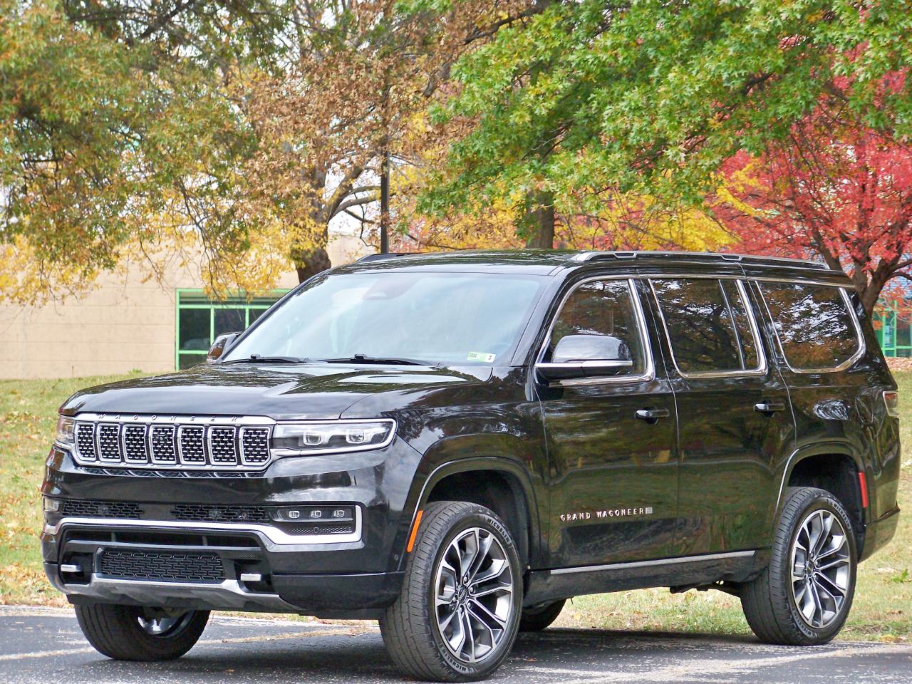 Jeep Grand Wagoneer Series III 4WD 2022