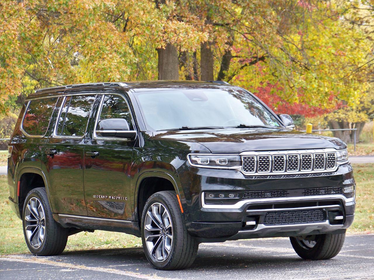 Jeep Grand Wagoneer Series III 4WD 2022