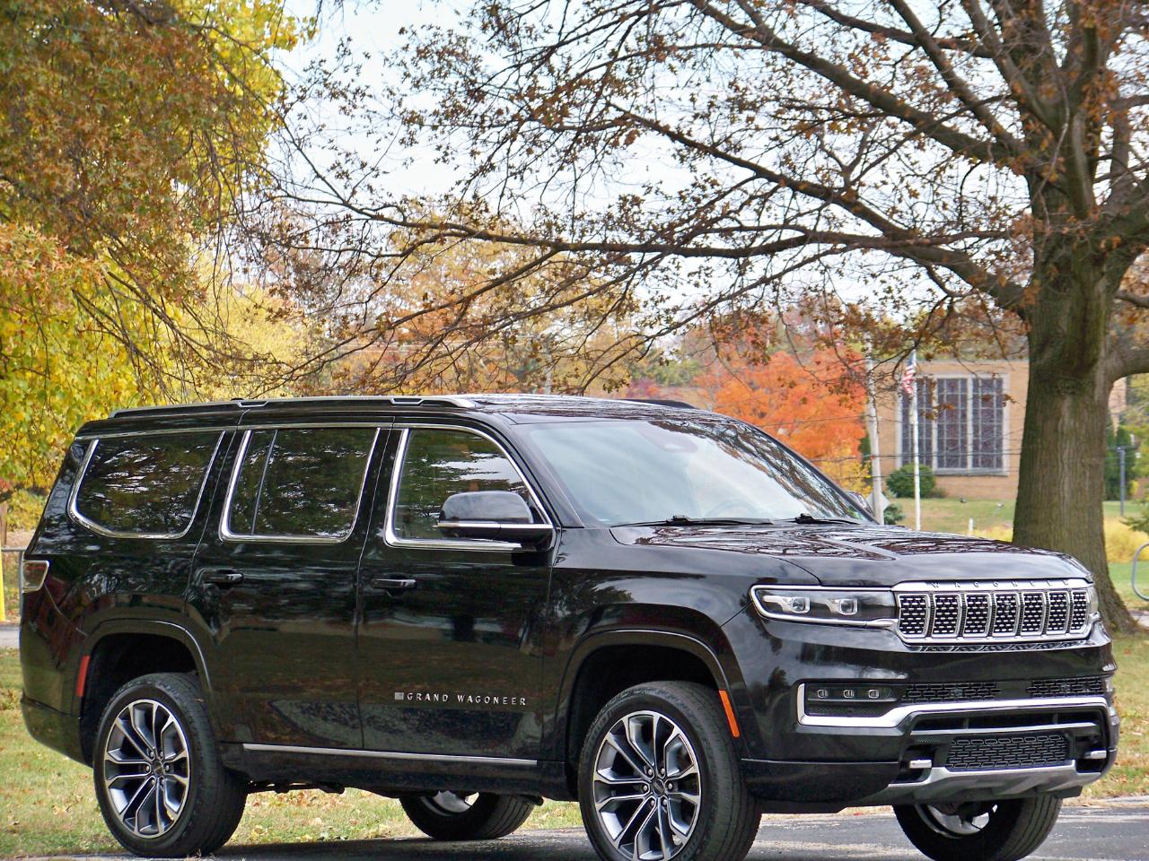 Jeep Grand Wagoneer Series III 4WD 2022