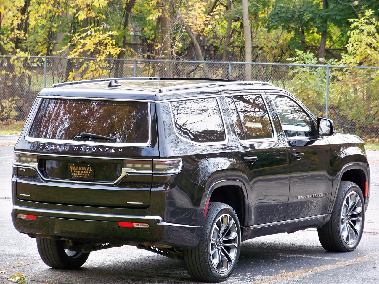 Jeep Grand Wagoneer Series III 4WD 2022