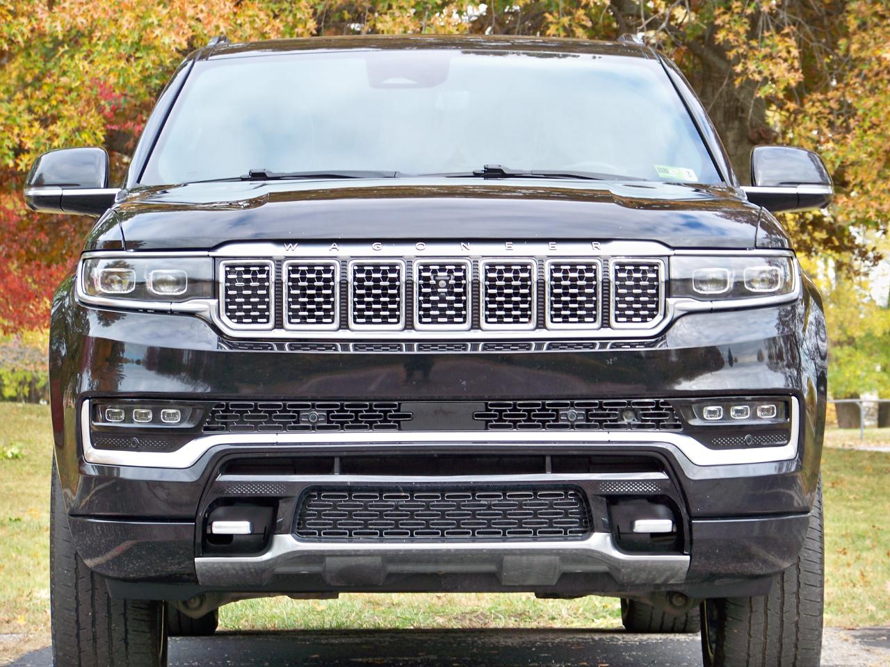 Jeep Grand Wagoneer Series III 4WD 2022
