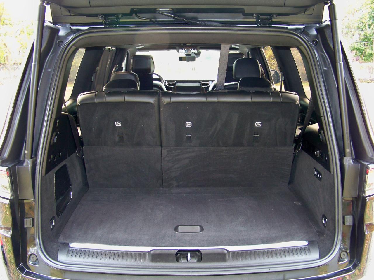 Jeep Grand Wagoneer Series III 4WD 2022