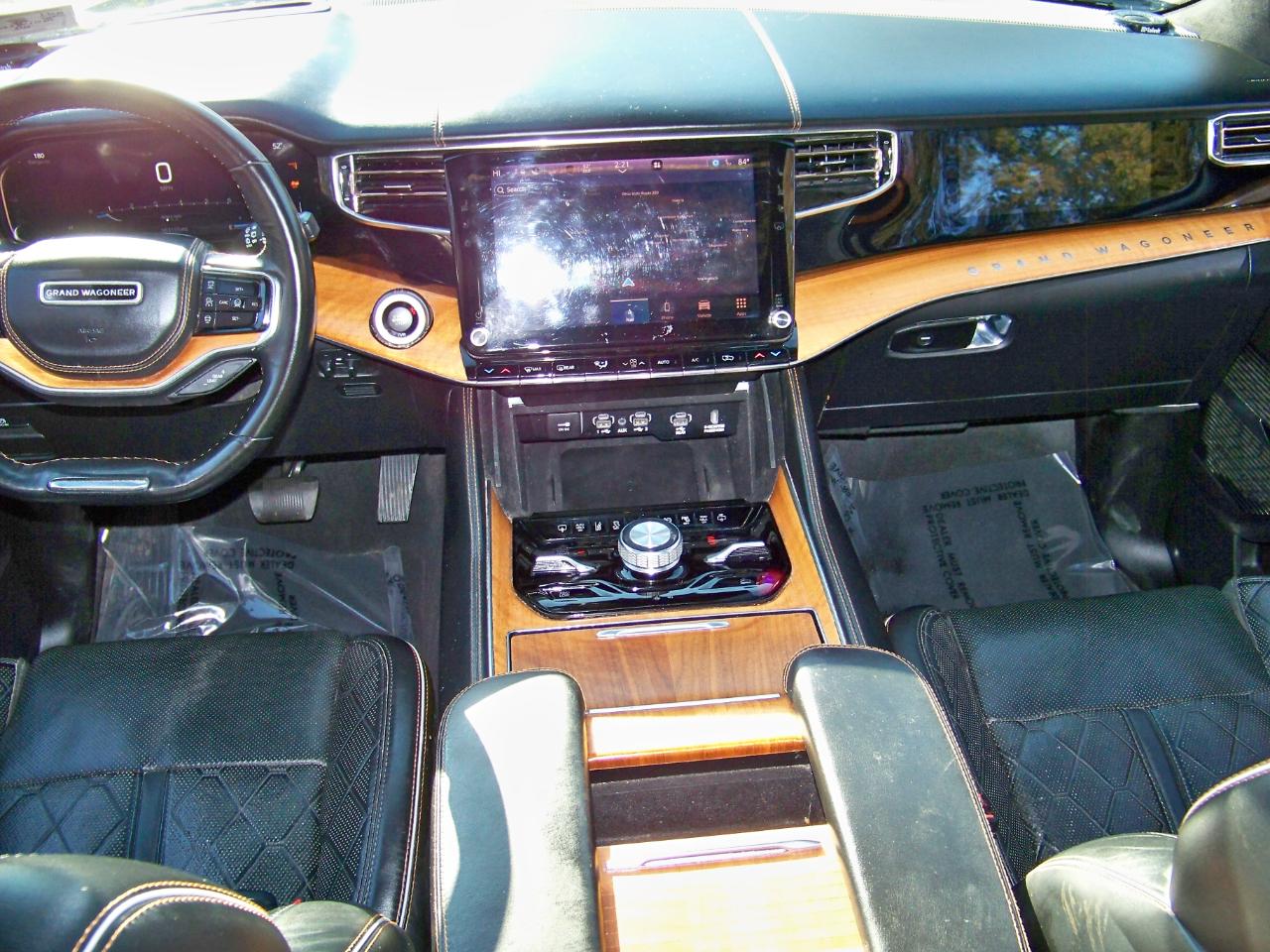 Jeep Grand Wagoneer Series III 4WD 2022