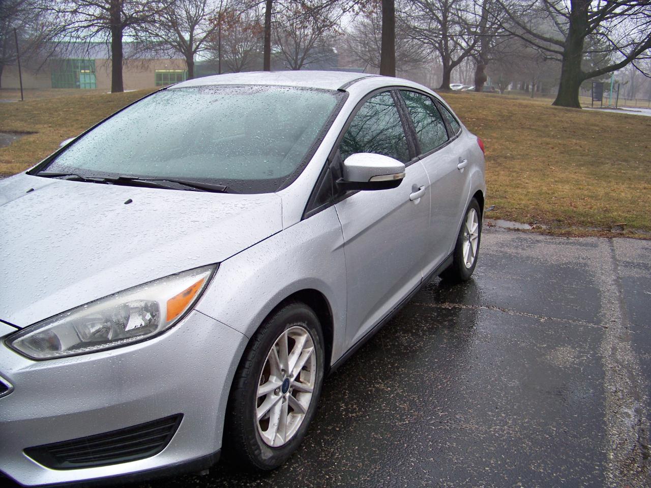 Ford Focus SE Sedan 2016