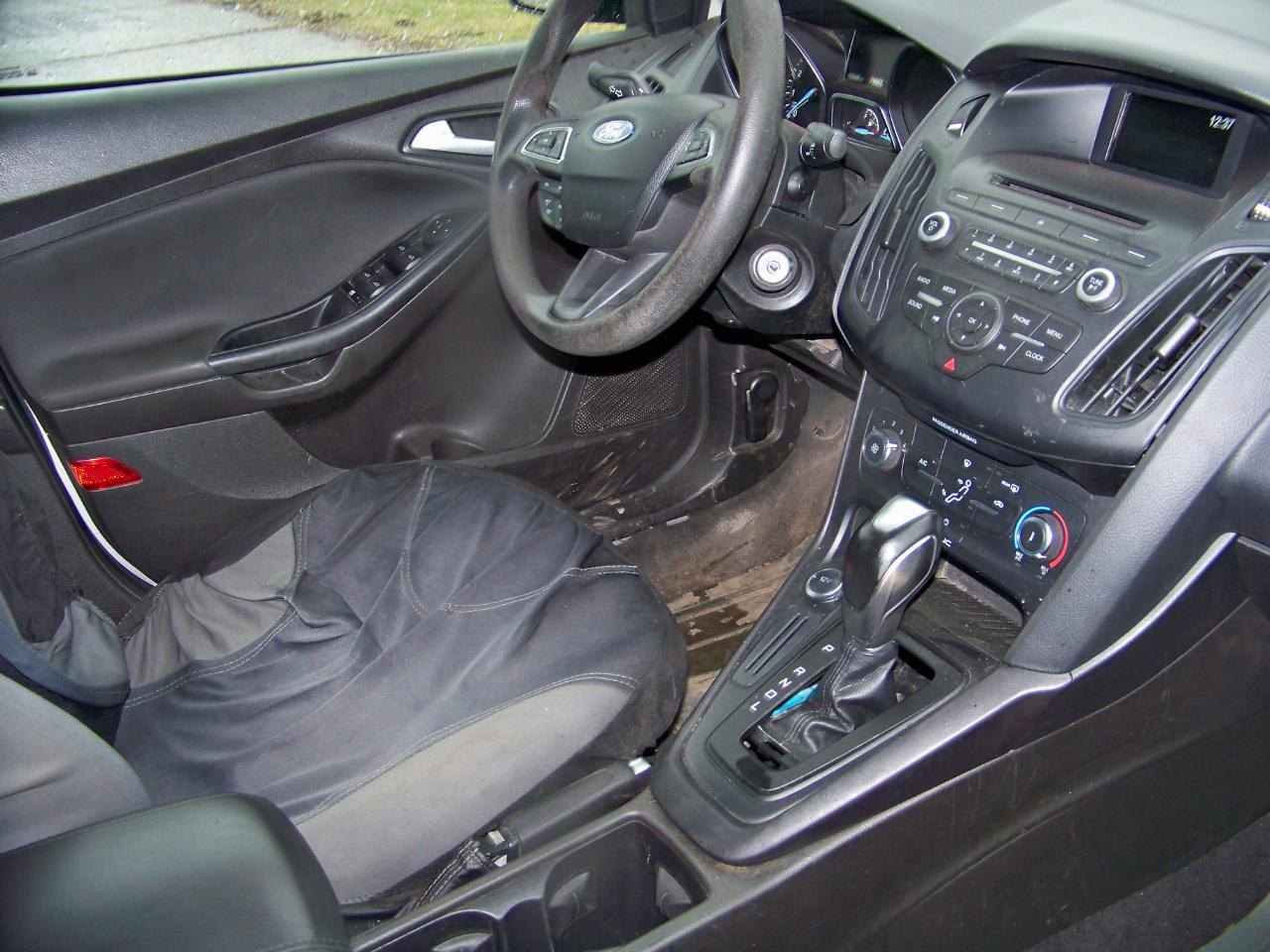 Ford Focus SE Sedan 2016