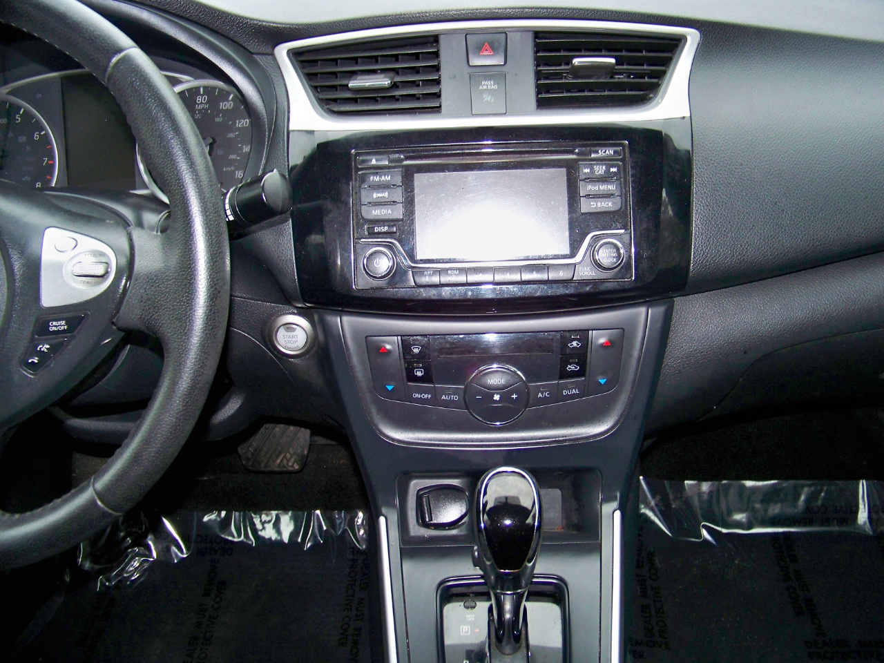 Nissan Sentra SV 4D Sedan 2018