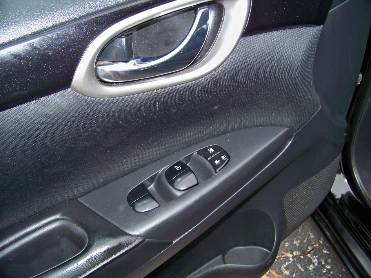 Nissan Sentra SV 4D Sedan 2018