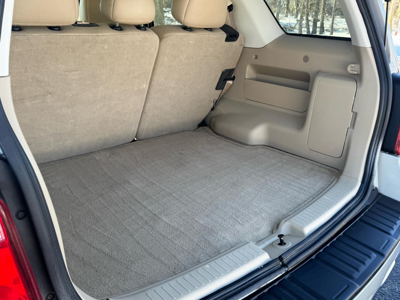 Ford Escape Limited 4WD V6 2009