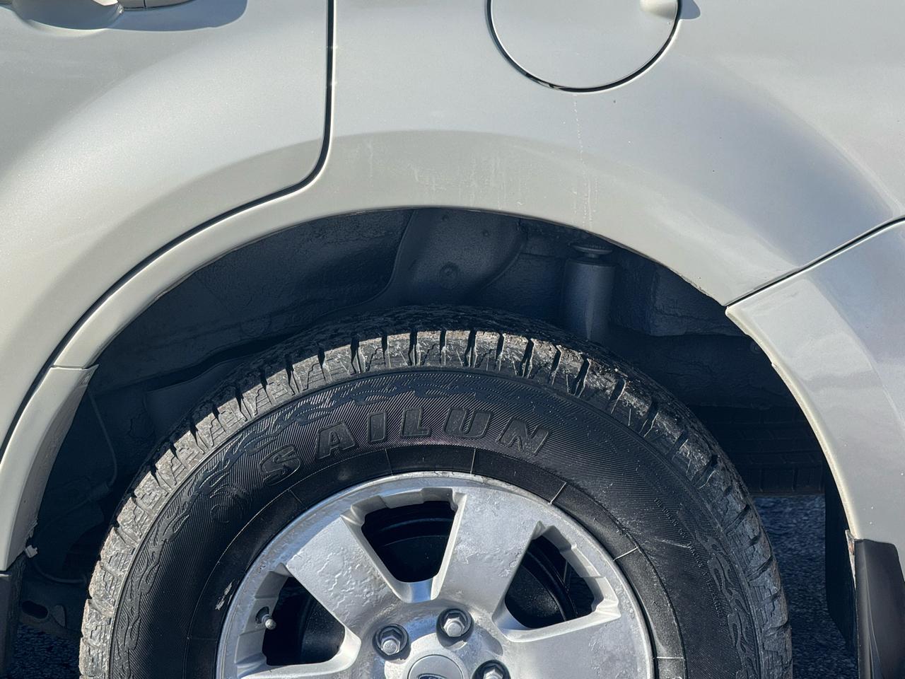 Ford Escape Limited 4WD V6 2009