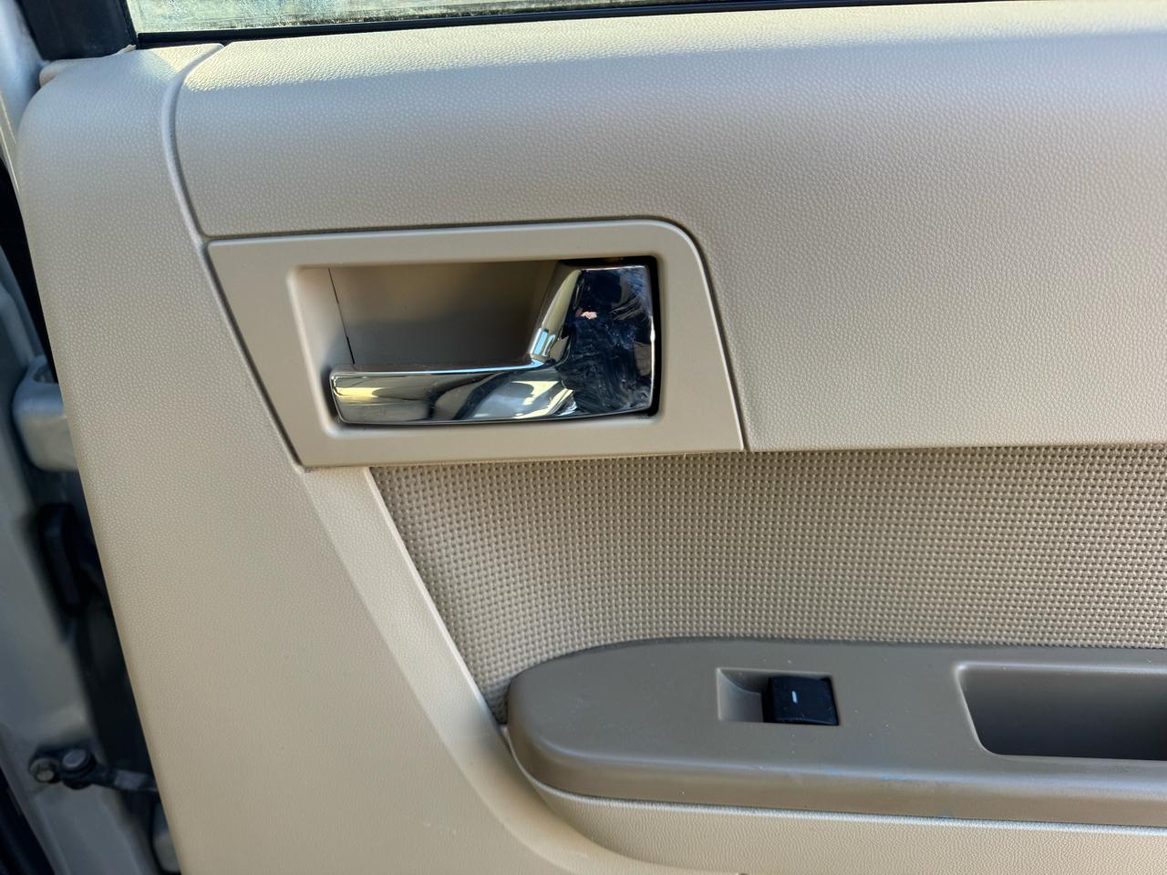 Ford Escape Limited 4WD V6 2009