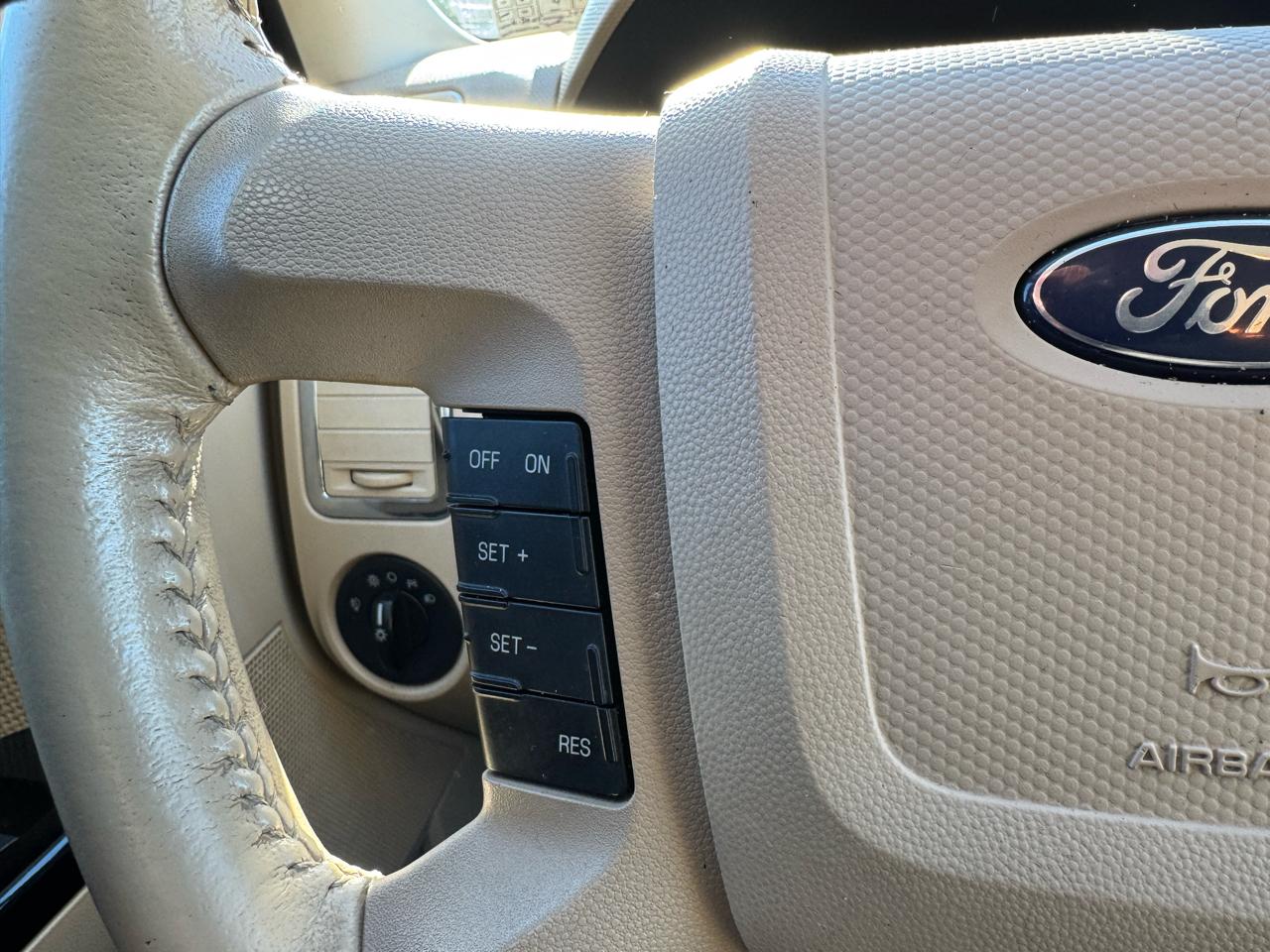 Ford Escape Limited 4WD V6 2009