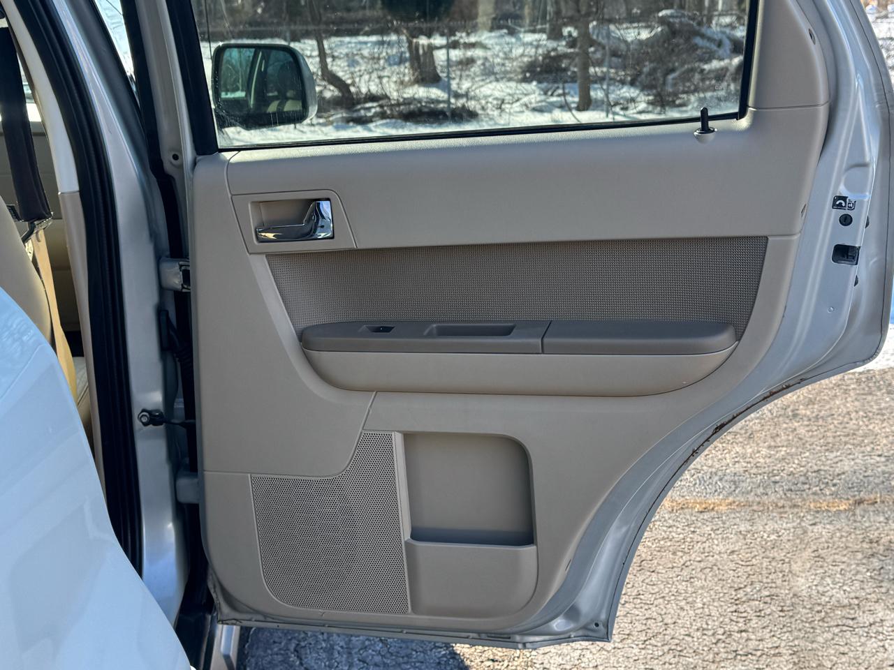 Ford Escape Limited 4WD V6 2009