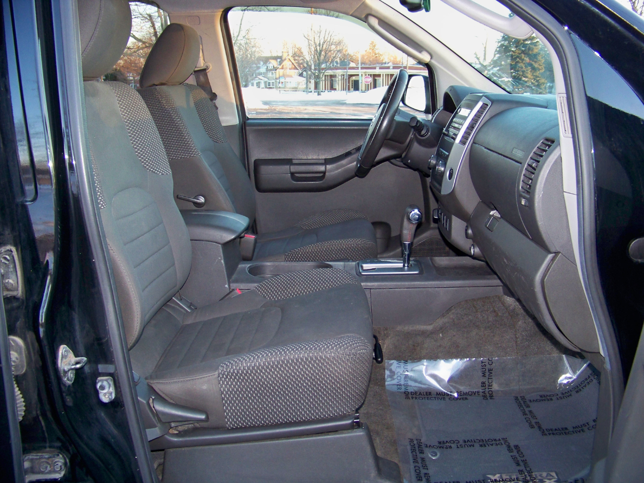 Nissan Xterra PRO-4X 4D SUV 4X4 2012