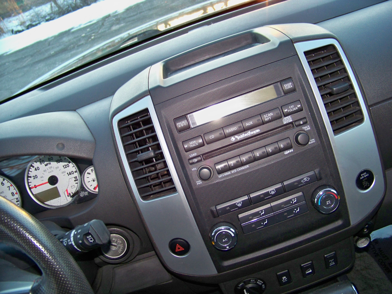 Nissan Xterra PRO-4X 4D SUV 4X4 2012