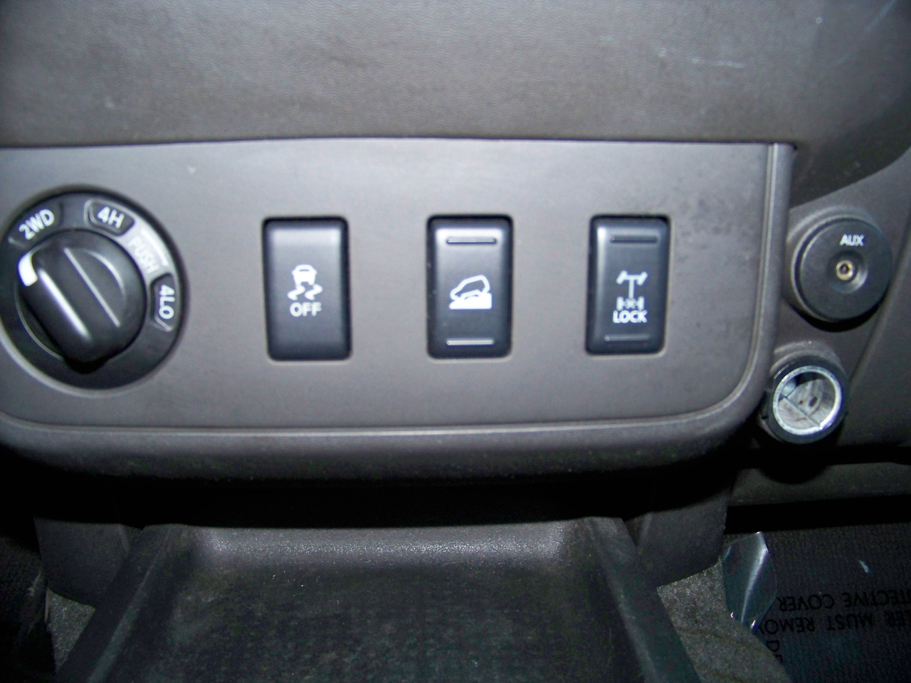 Nissan Xterra PRO-4X 4D SUV 4X4 2012