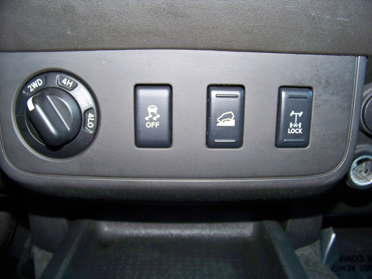 Nissan Xterra PRO-4X 4D SUV 4X4 2012