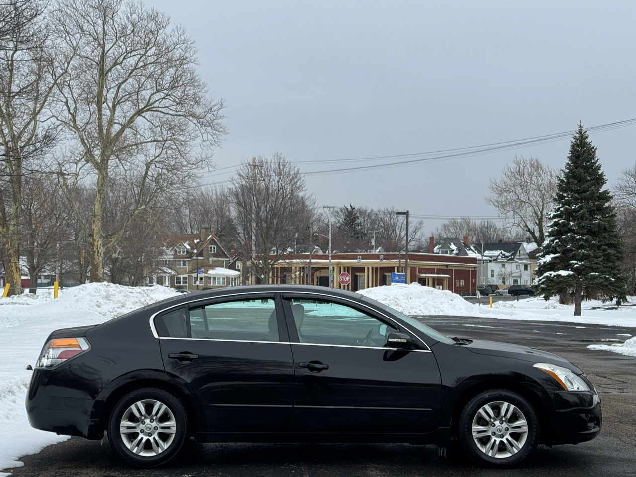 Nissan Altima 2.5 SL Sedan 2011