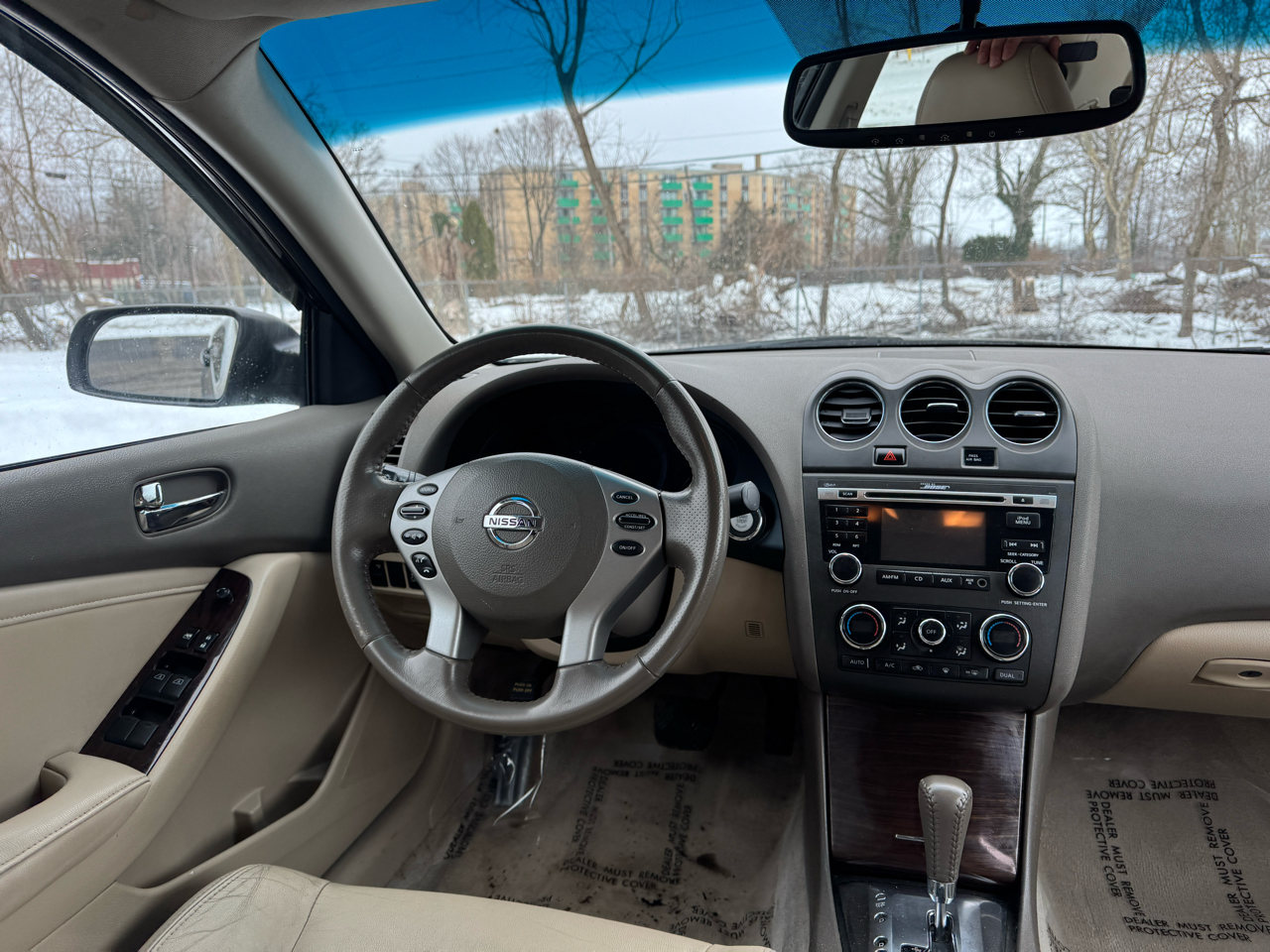 Nissan Altima 2.5 SL Sedan 2011