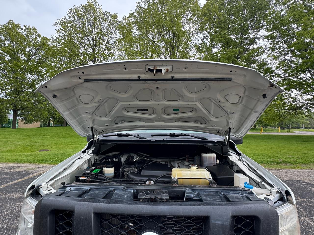 Nissan NV Cargo 2500 HD S V6 High Roof 2014