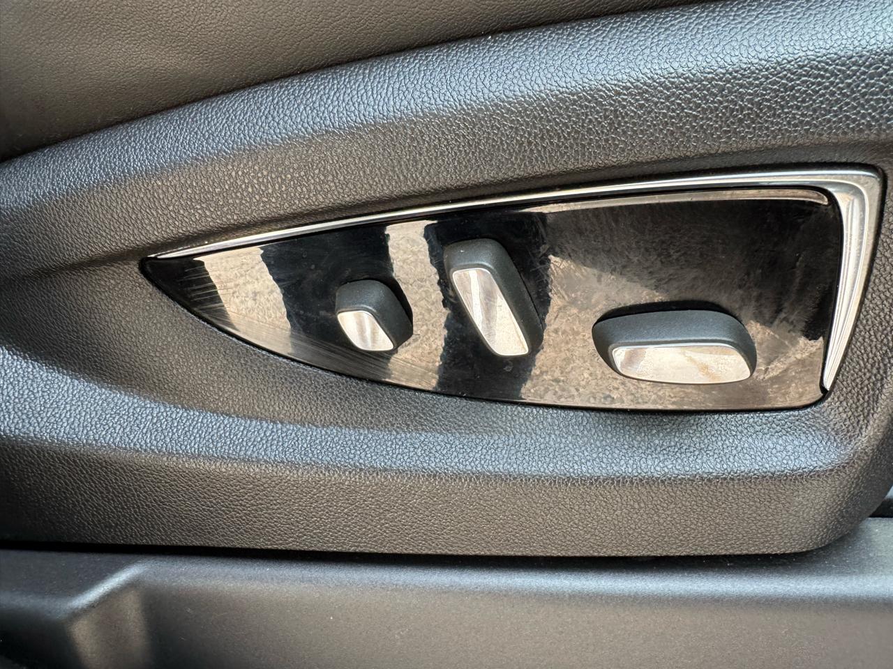 Cadillac Escalade Premium 4WD 2015