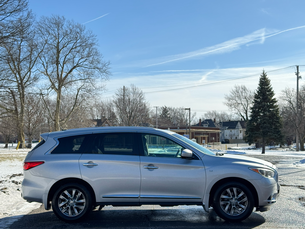Infiniti QX60 4D SUV AWD 2015