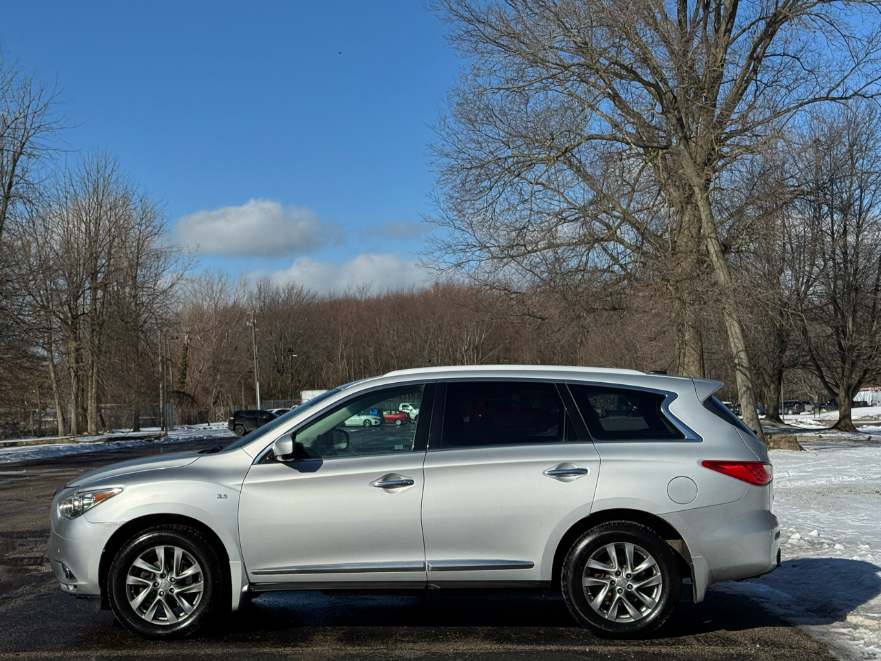 Infiniti QX60 4D SUV AWD 2015