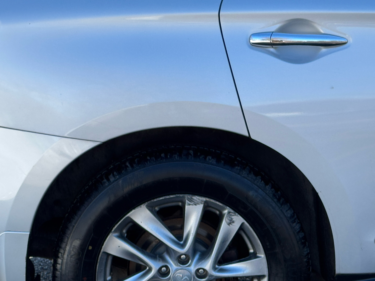 Infiniti QX60 4D SUV AWD 2015