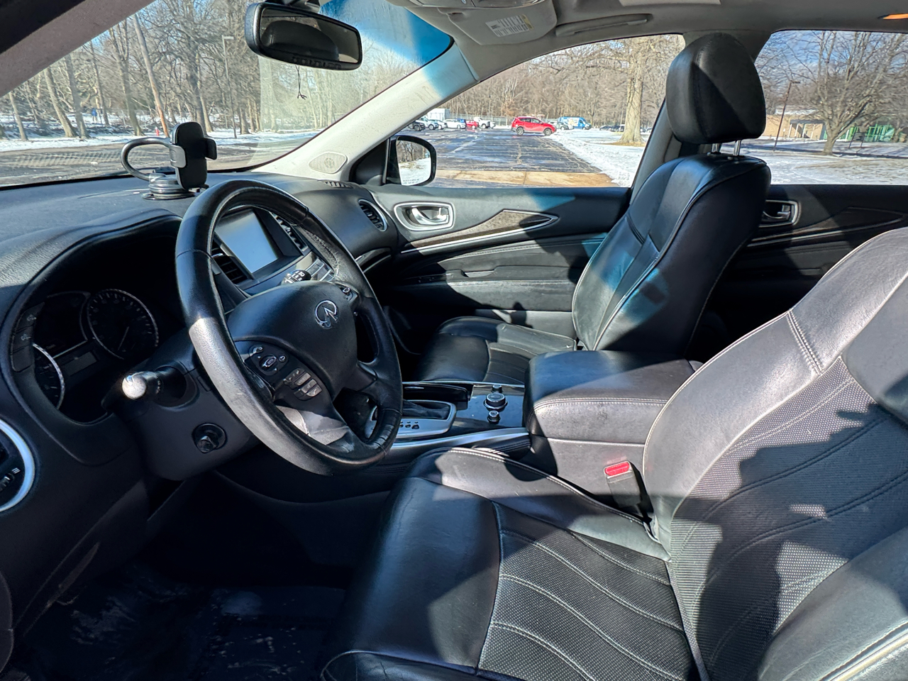 Infiniti QX60 4D SUV AWD 2015