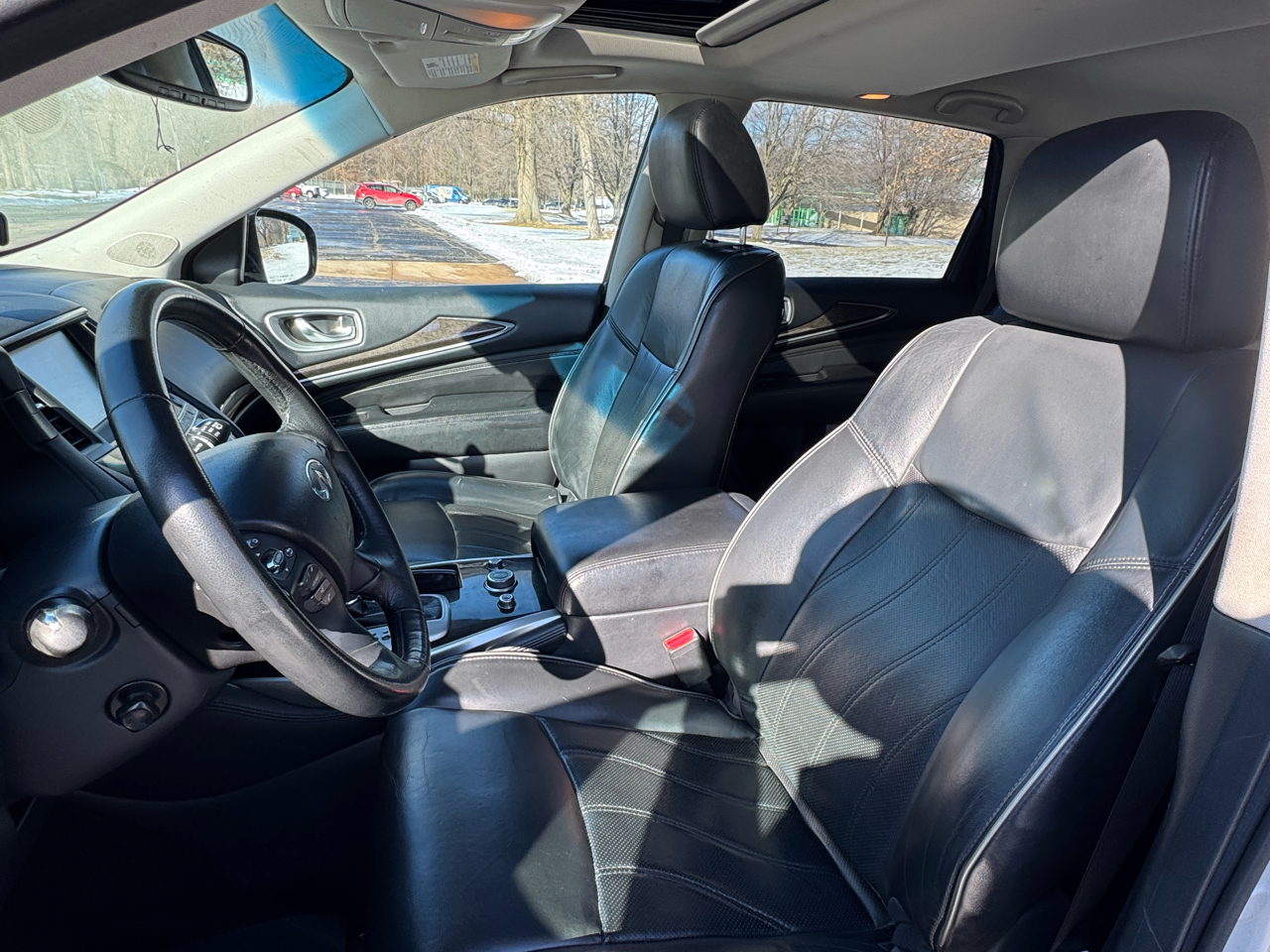 Infiniti QX60 4D SUV AWD 2015