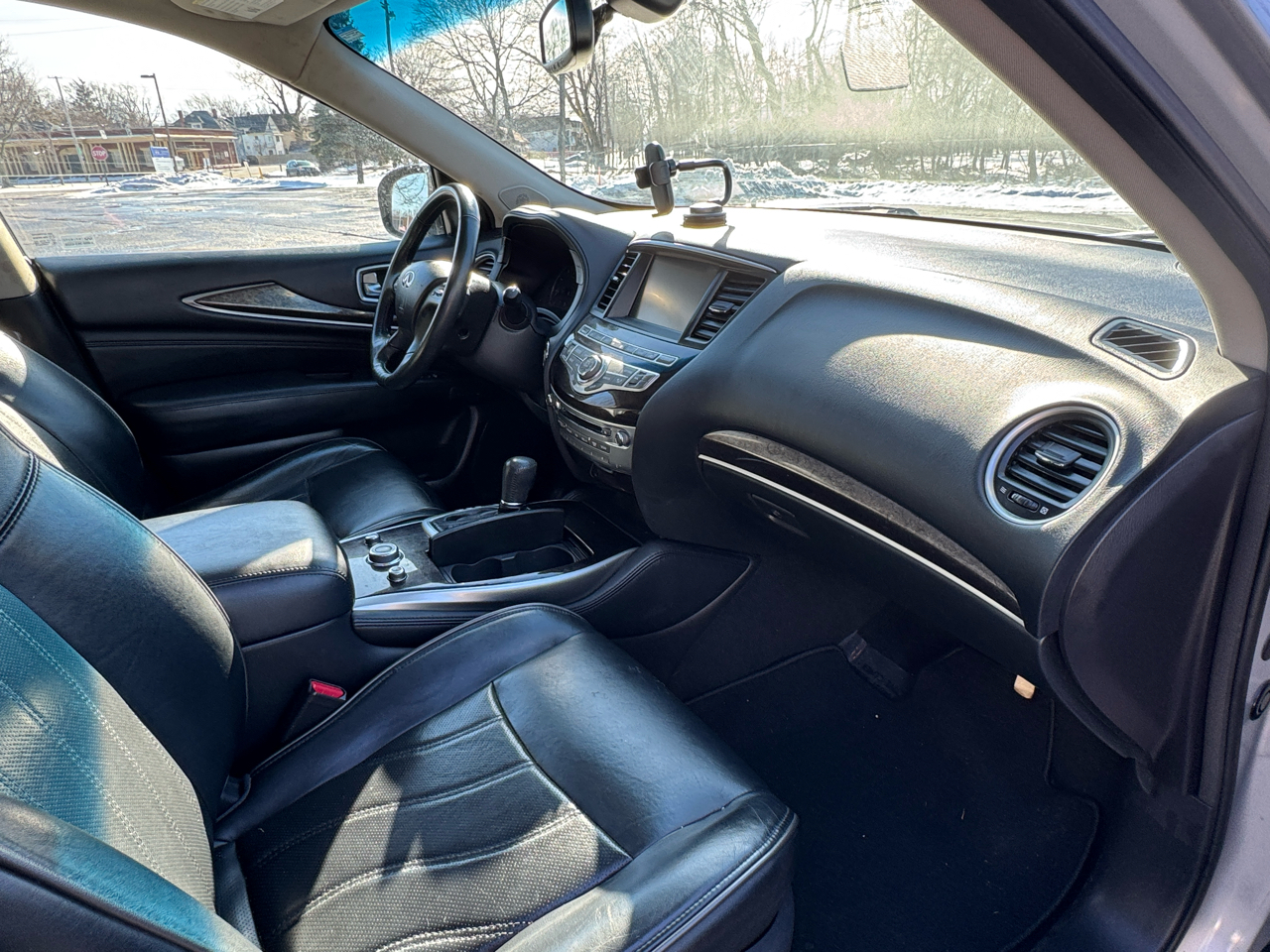 Infiniti QX60 4D SUV AWD 2015