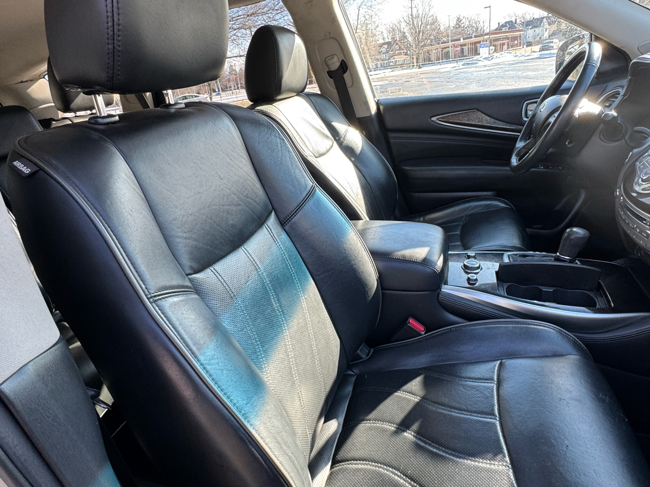 Infiniti QX60 4D SUV AWD 2015