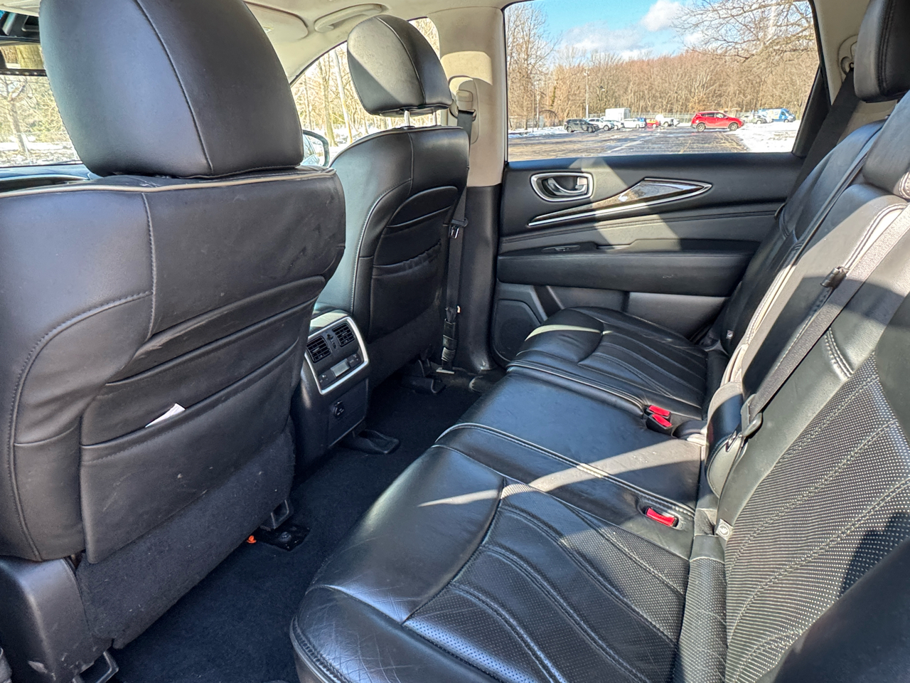 Infiniti QX60 4D SUV AWD 2015