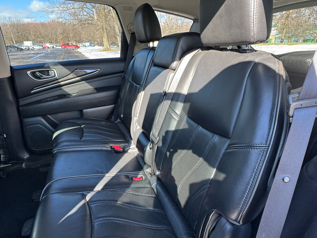 Infiniti QX60 4D SUV AWD 2015