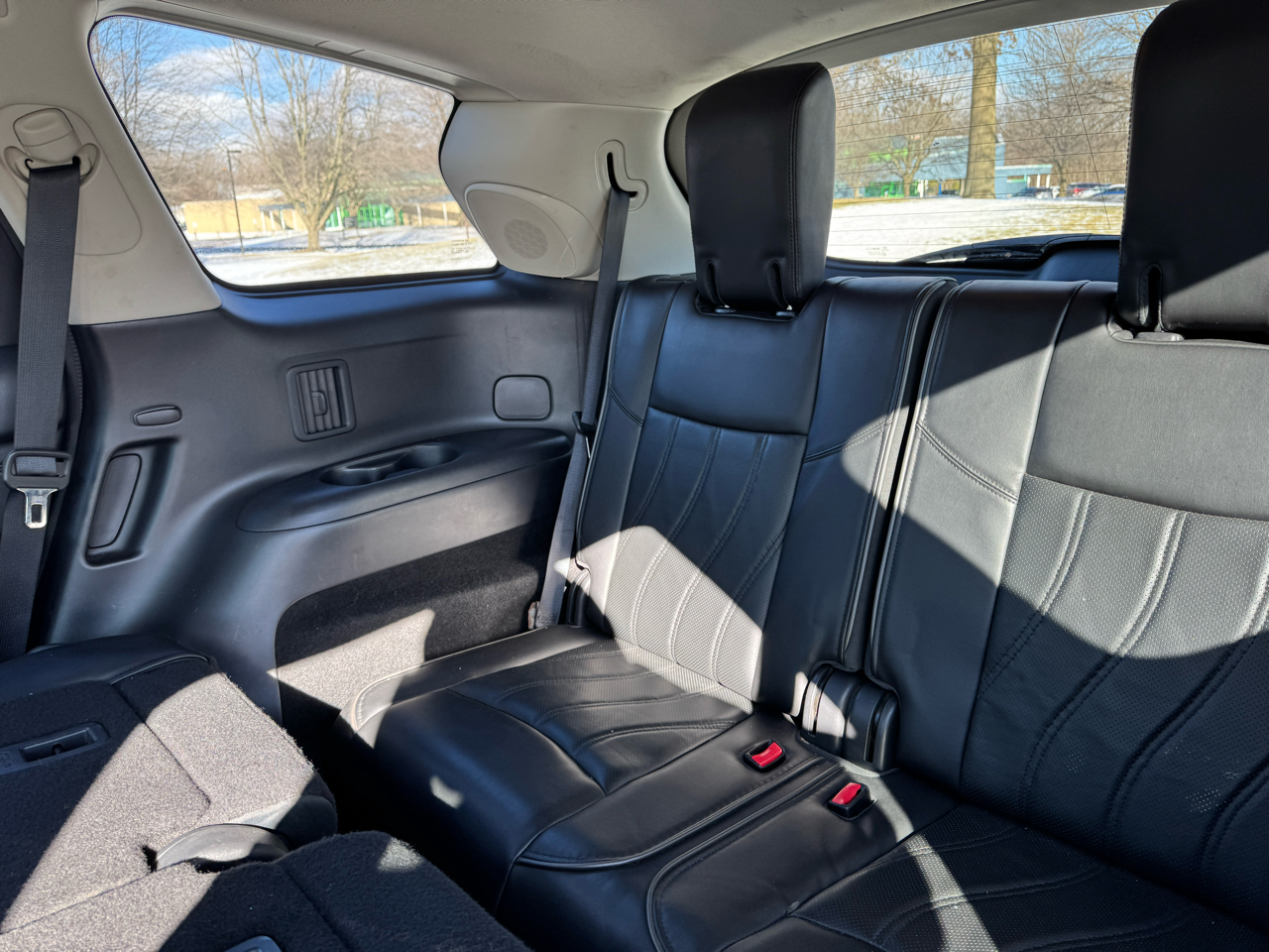 Infiniti QX60 4D SUV AWD 2015