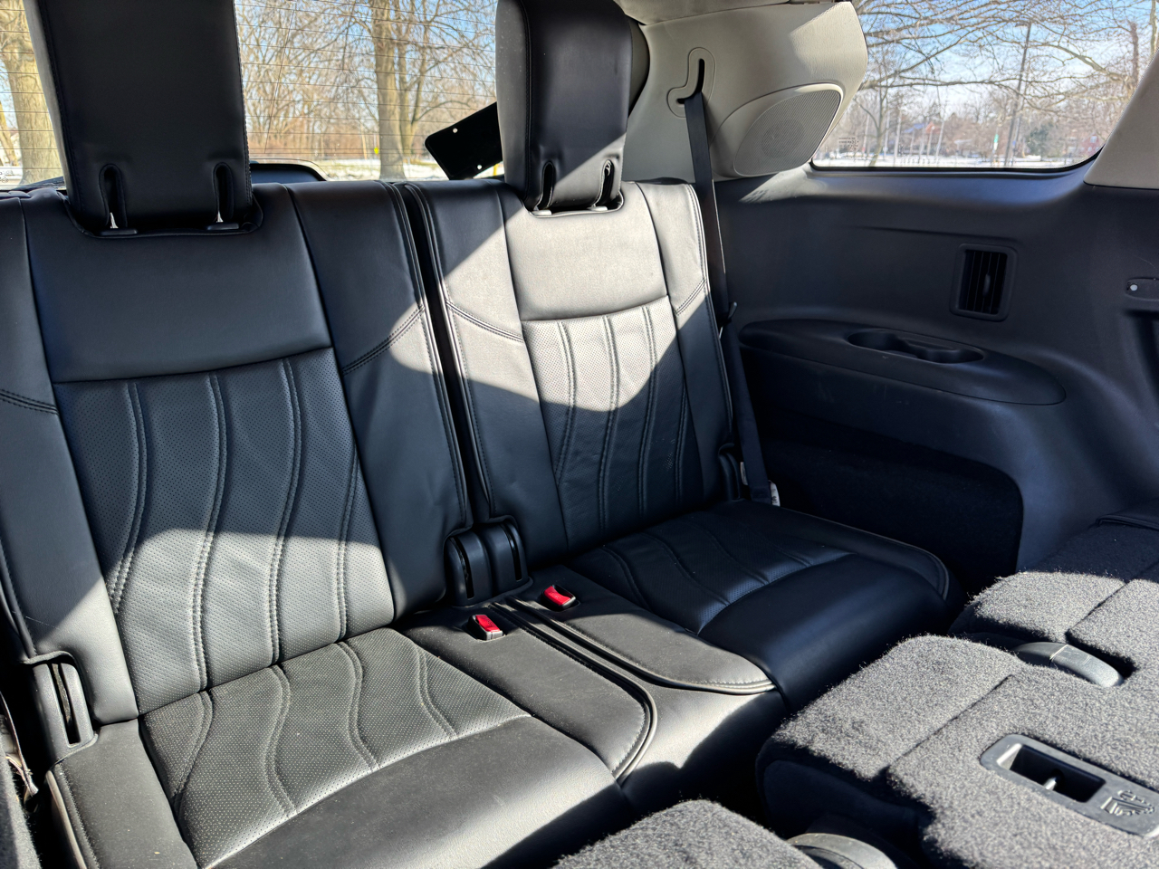 Infiniti QX60 4D SUV AWD 2015