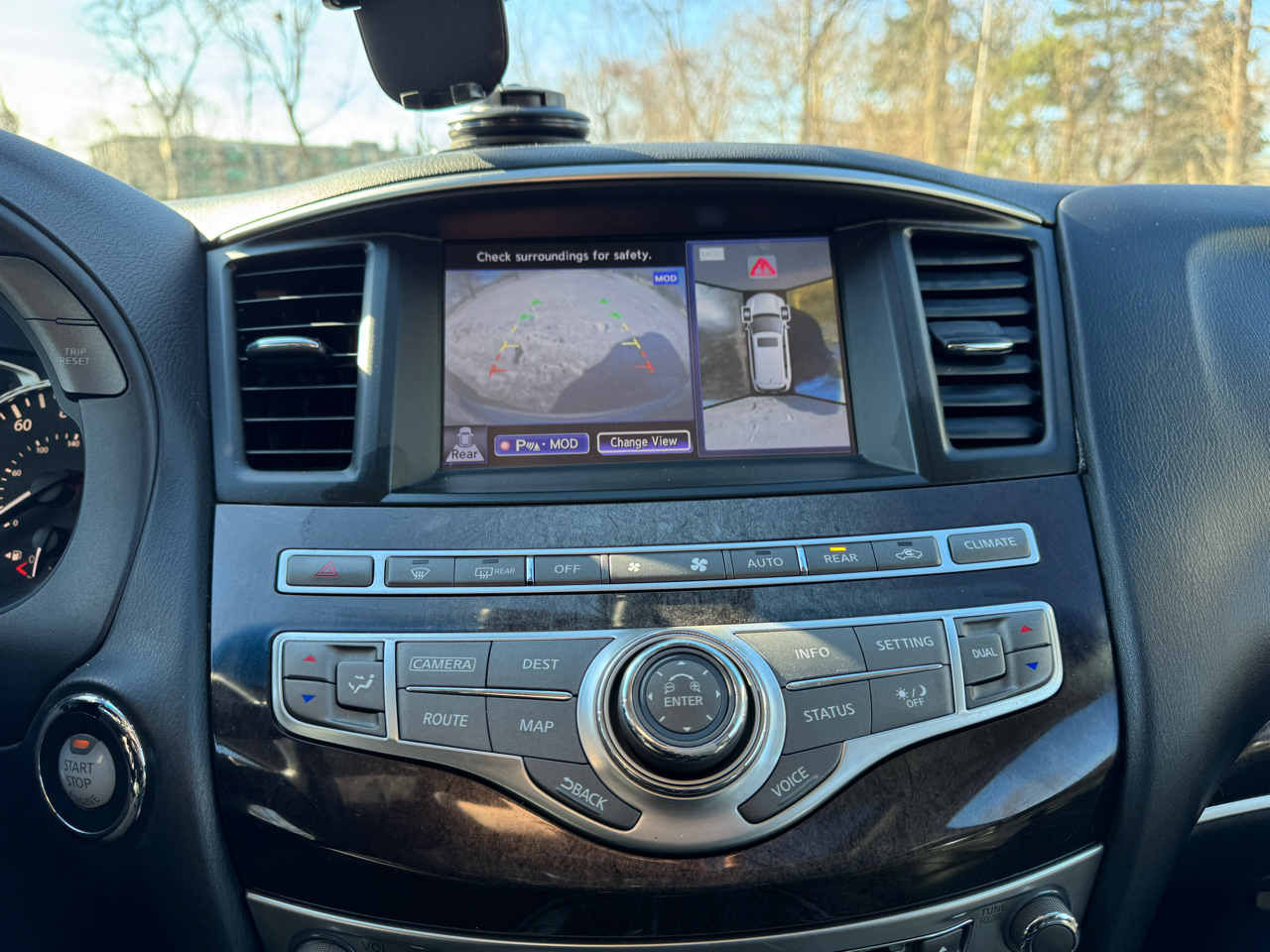 Infiniti QX60 4D SUV AWD 2015