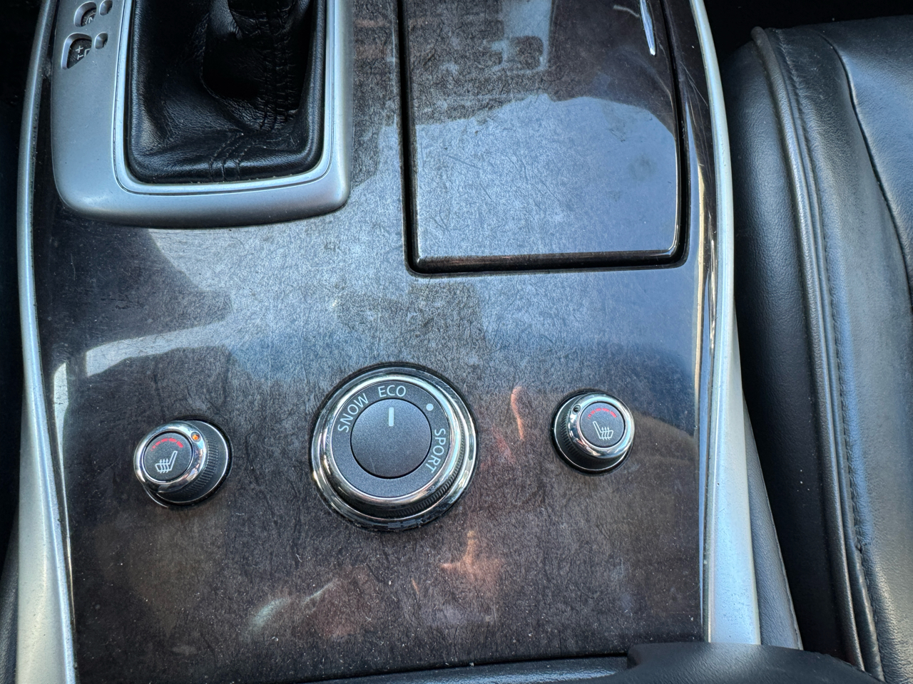 Infiniti QX60 4D SUV AWD 2015