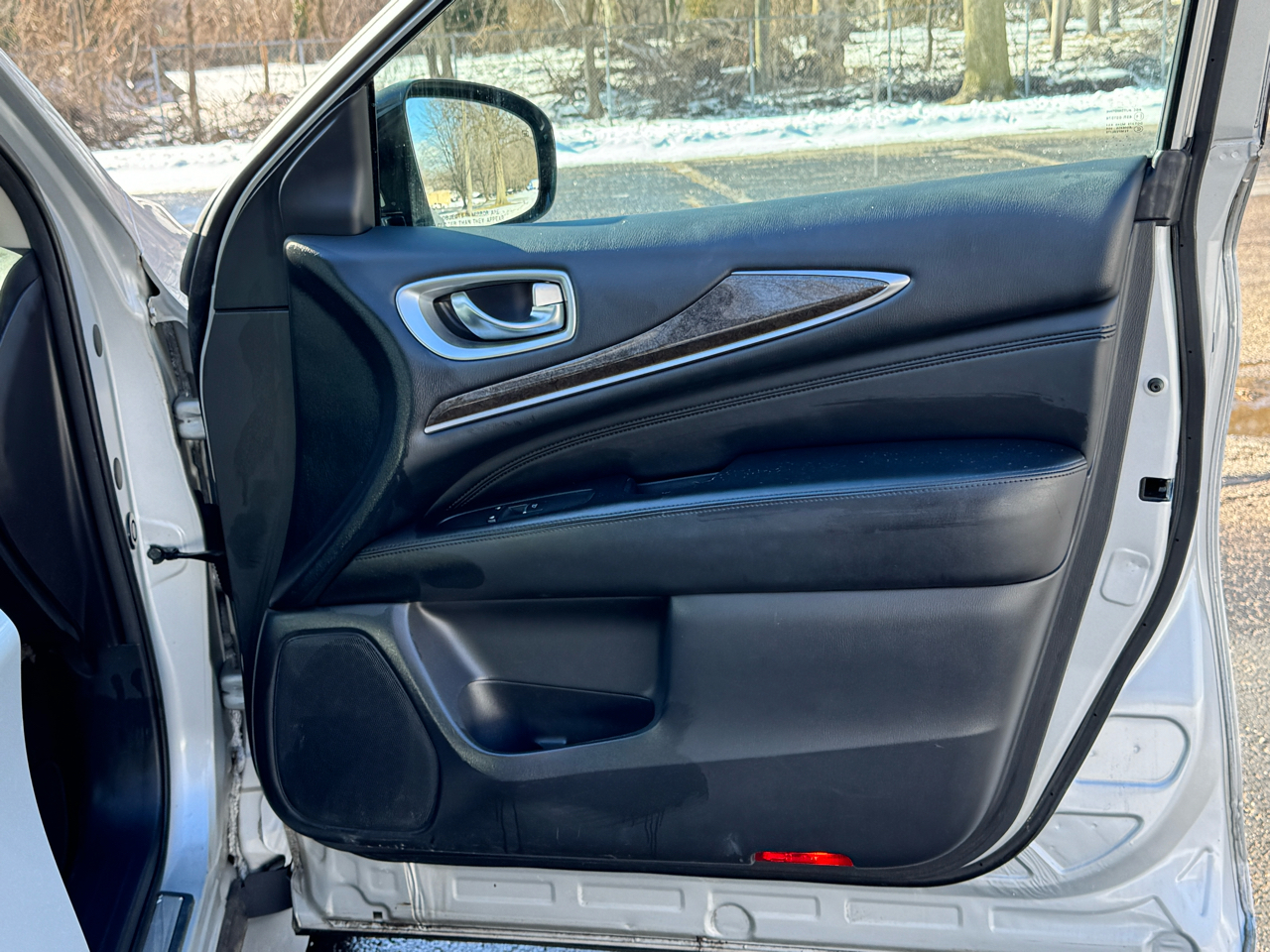 Infiniti QX60 4D SUV AWD 2015