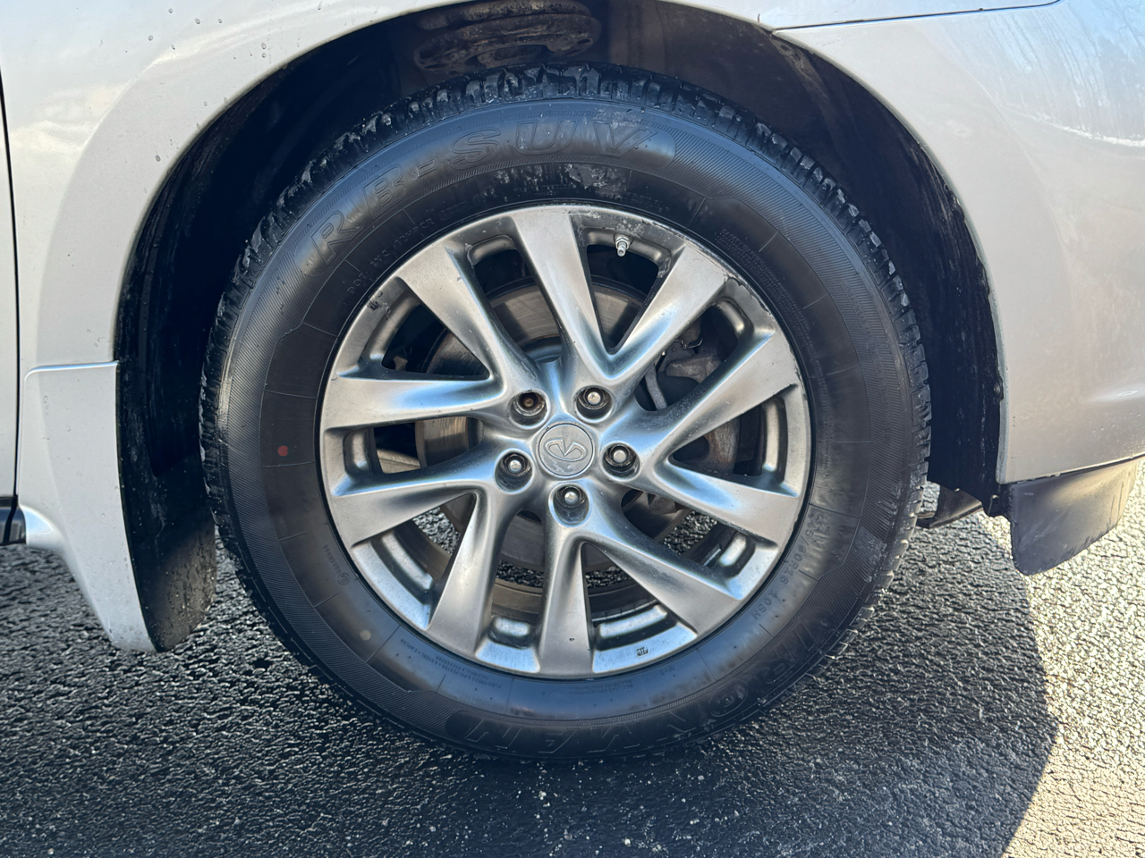 Infiniti QX60 4D SUV AWD 2015